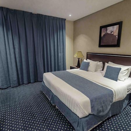 Onizah Hotel Unaizah Ngoại thất bức ảnh