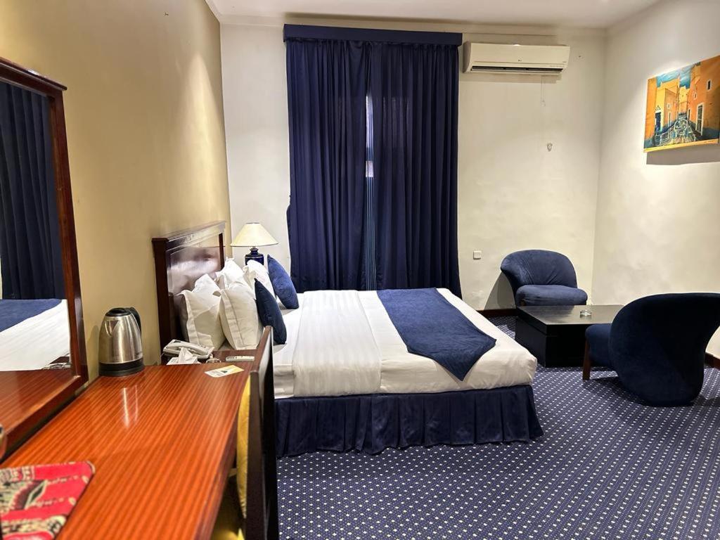 Onizah Hotel Unaizah Ngoại thất bức ảnh