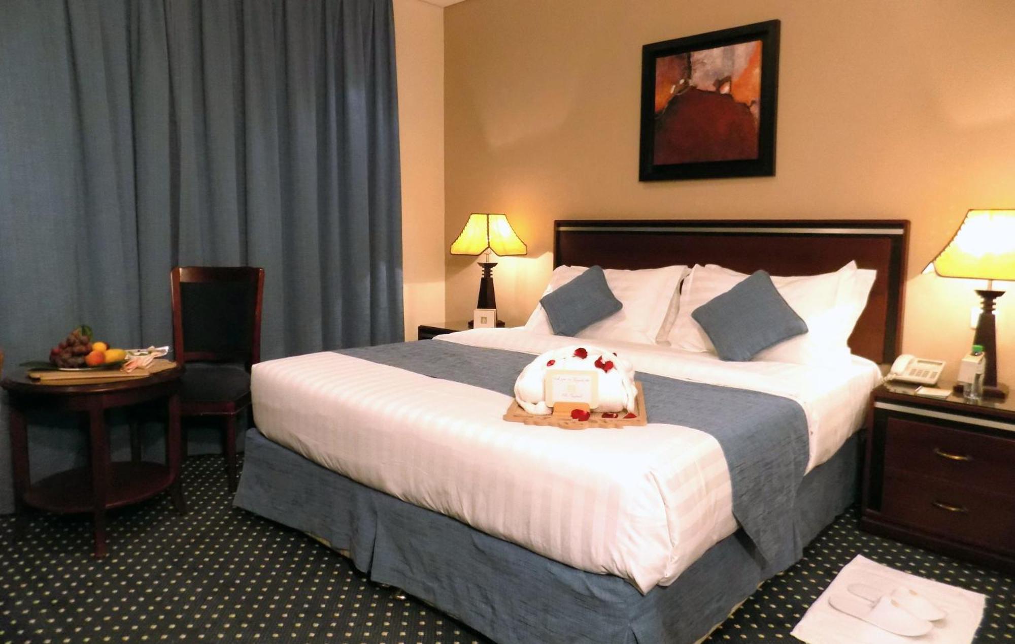 Onizah Hotel Unaizah Phòng bức ảnh