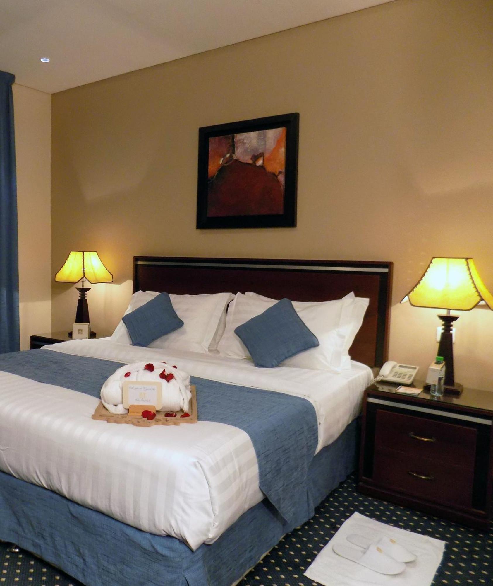 Onizah Hotel Unaizah Phòng bức ảnh