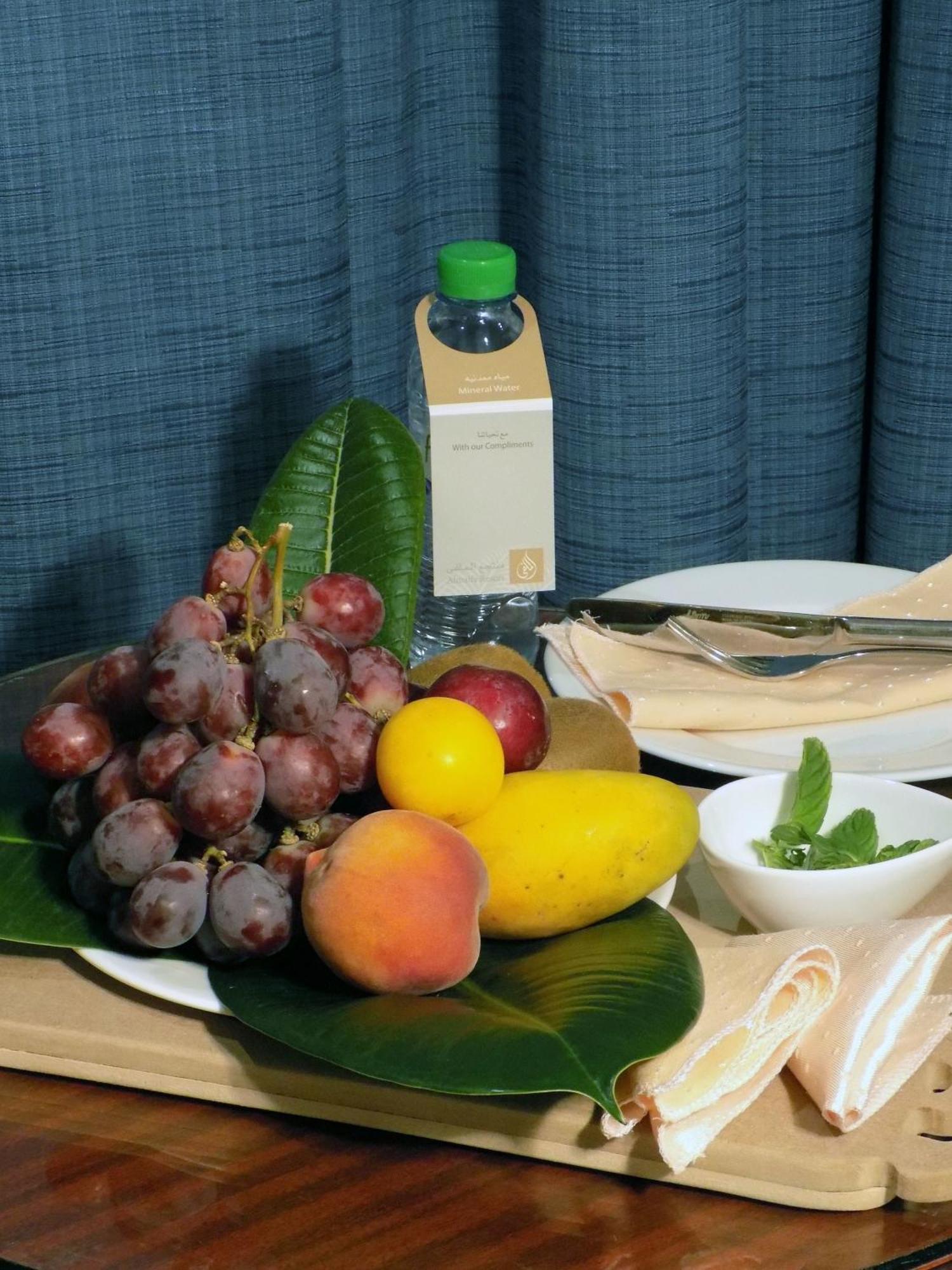 Onizah Hotel Unaizah Phòng bức ảnh