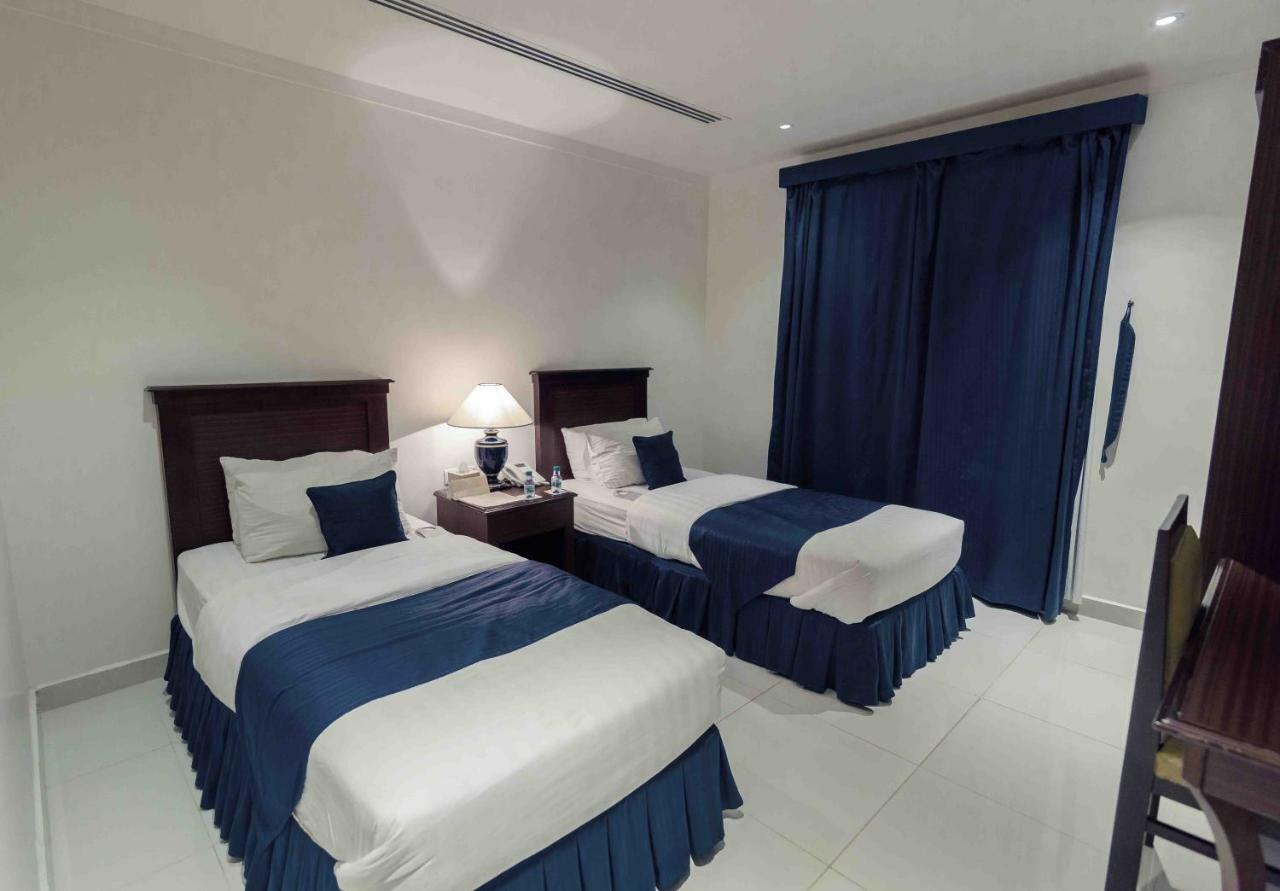 Onizah Hotel Unaizah Ngoại thất bức ảnh